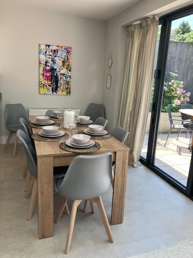 Beautiful 4 Double Bedroom House In Poole With Hot Tub, Near Sandbanks Экстерьер фото